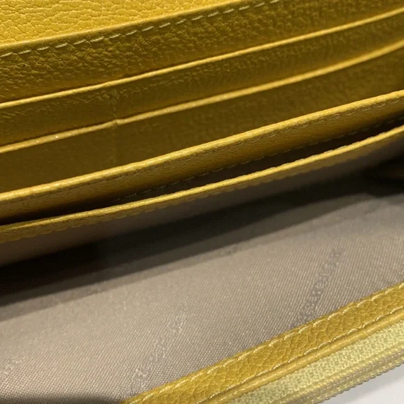 Authentic Burberry Wallet clutch - Picture 14 of 15